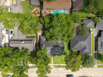 $615,000 | 5350 Dumfries Drive, Houston, TX 77096