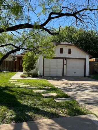 $1,900 | Undisclosed Address, Austin, TX 78744