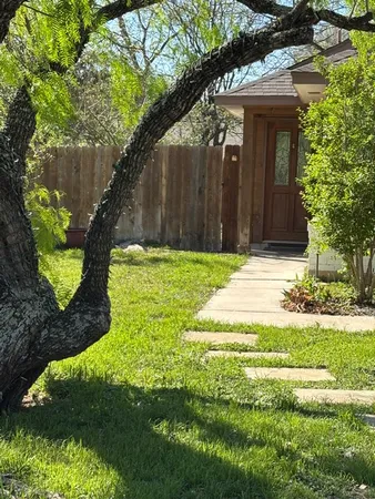 $1,800 | 4708 Cypress Bend, Austin, TX 78744