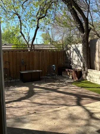 $1,800 | 4708 Cypress Bend, Austin, TX 78744