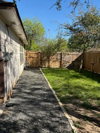 $1,800 | 4708 Cypress Bend, Austin, TX 78744