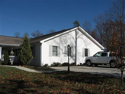 471 Youngs Chapel Road Corbin, KY 40701 - Photo 2 of 20 right side with parking area