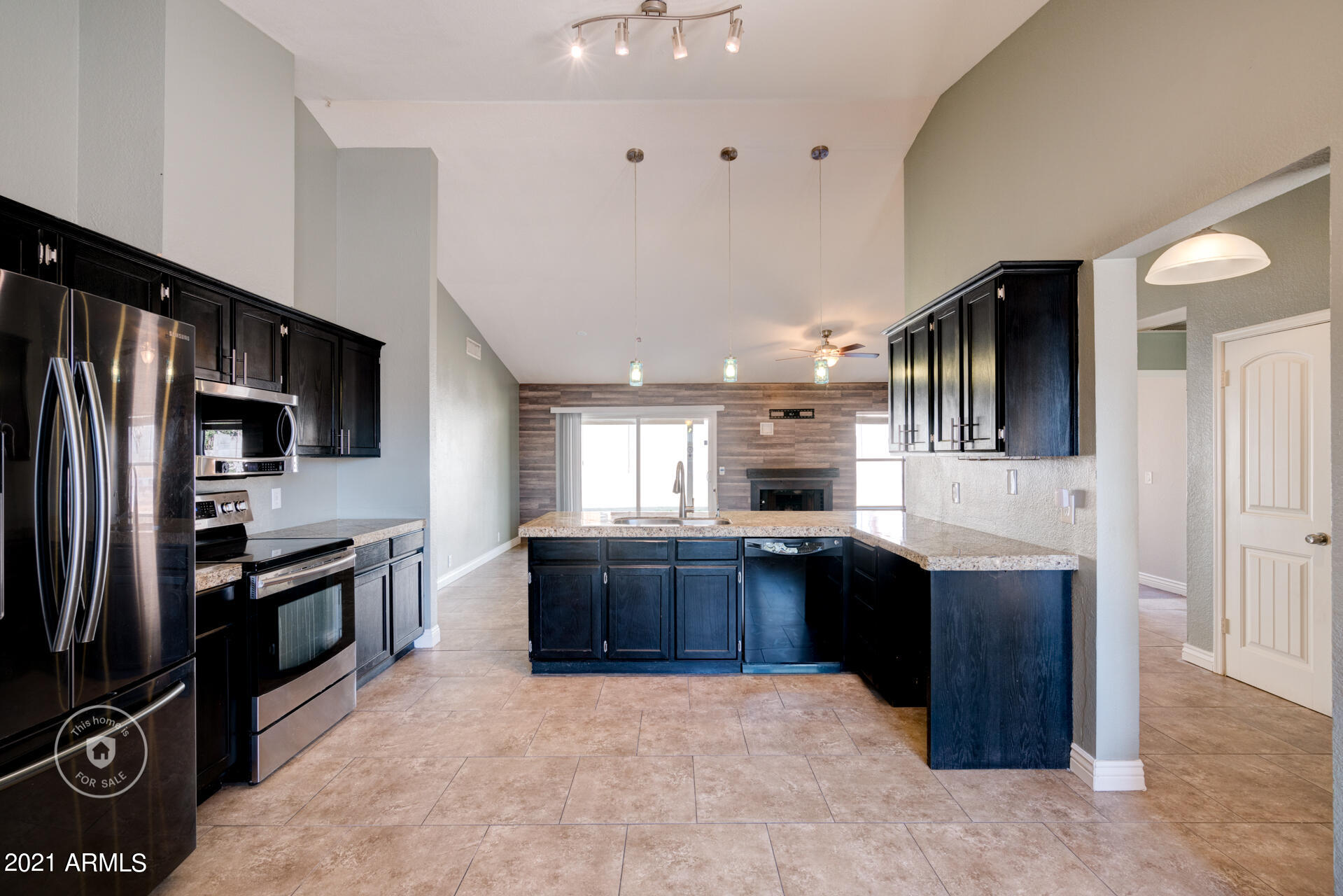8926 West Granada Road Phoenix, AZ 85037 - Photo 2 of 24 listing_1
