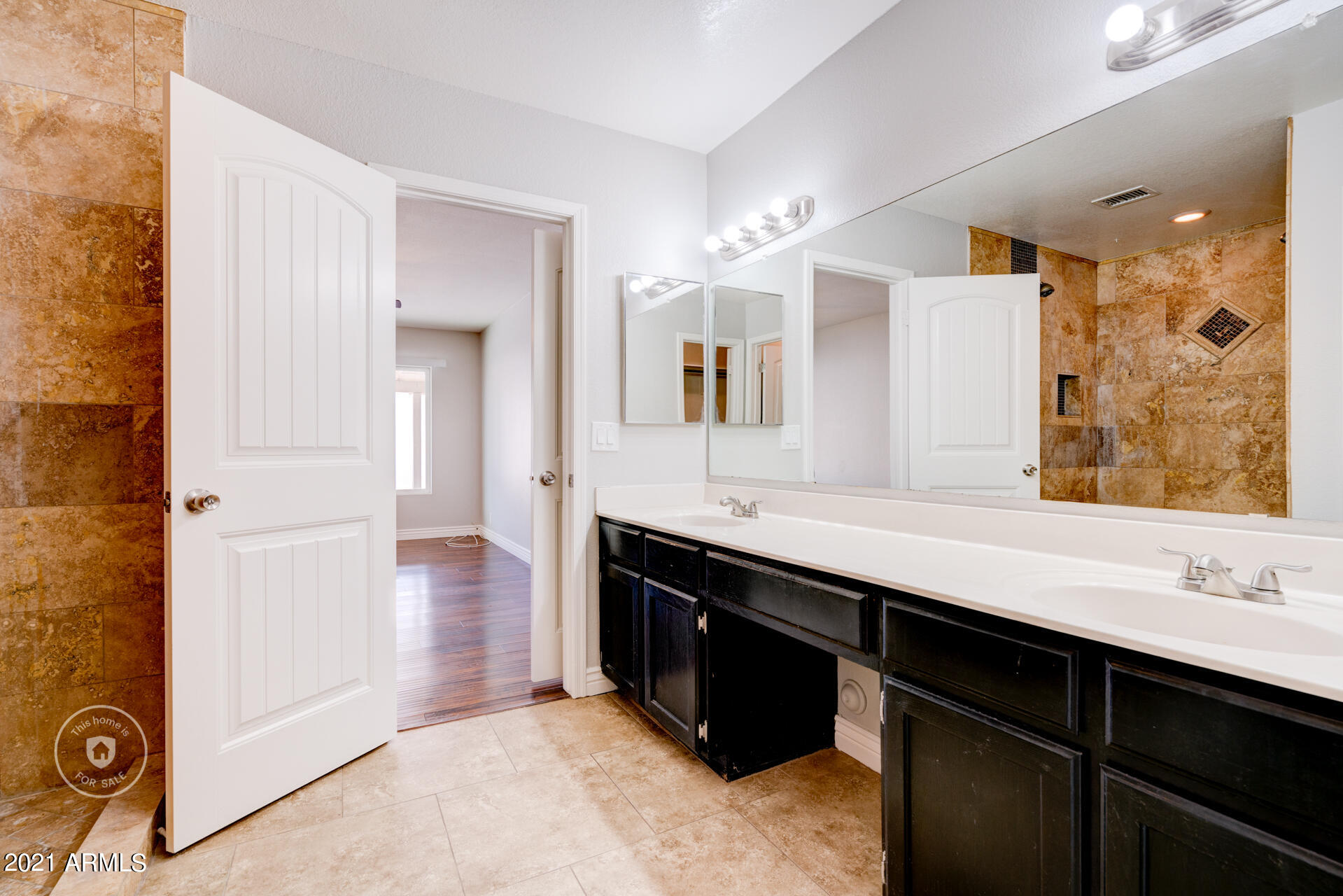 8926 West Granada Road Phoenix, AZ 85037 - Photo 5 of 24 listing_3