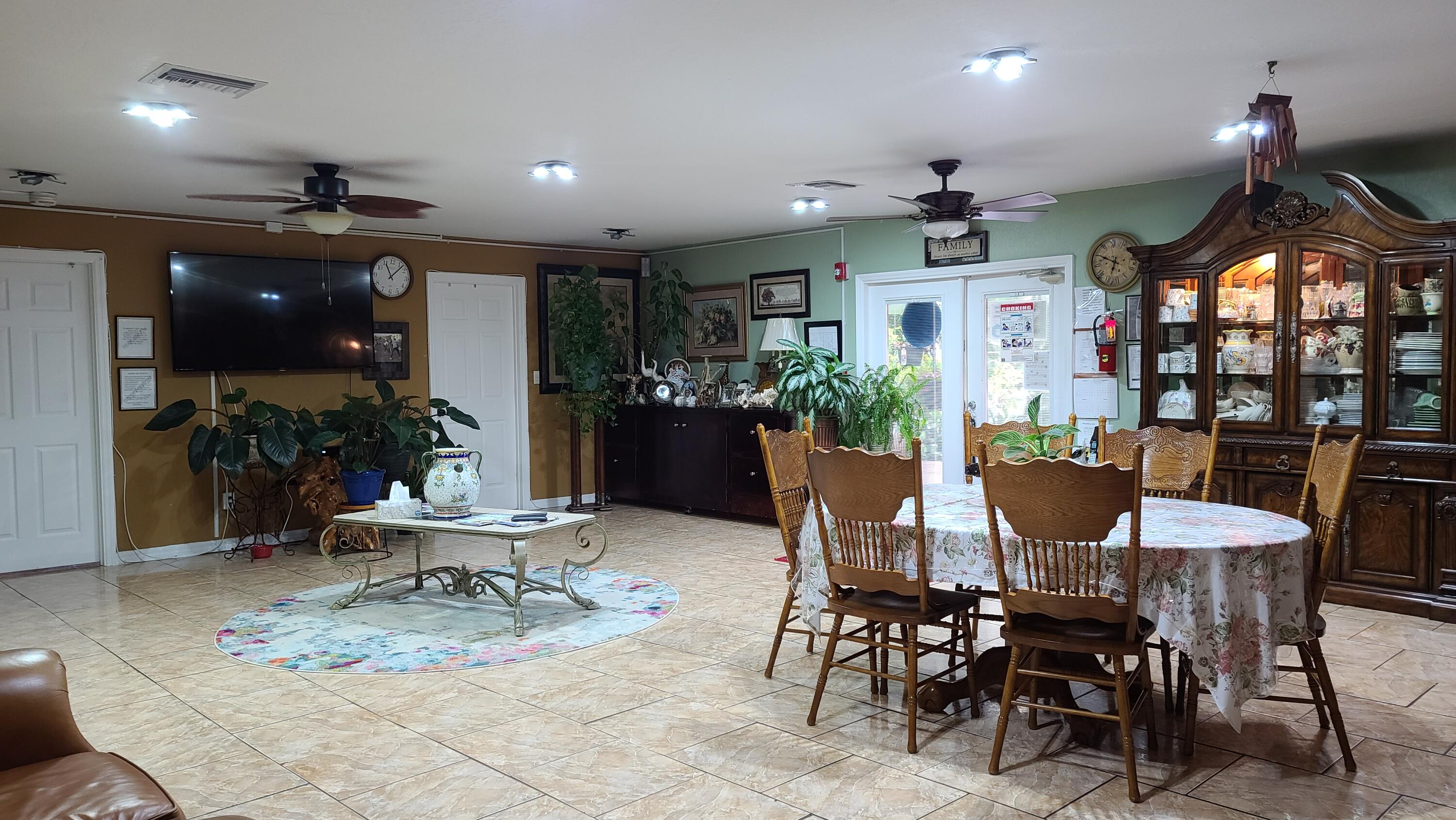 411 West 30th Street Riviera Beach, FL 33404 - Photo 8 of 11 20211118_110802