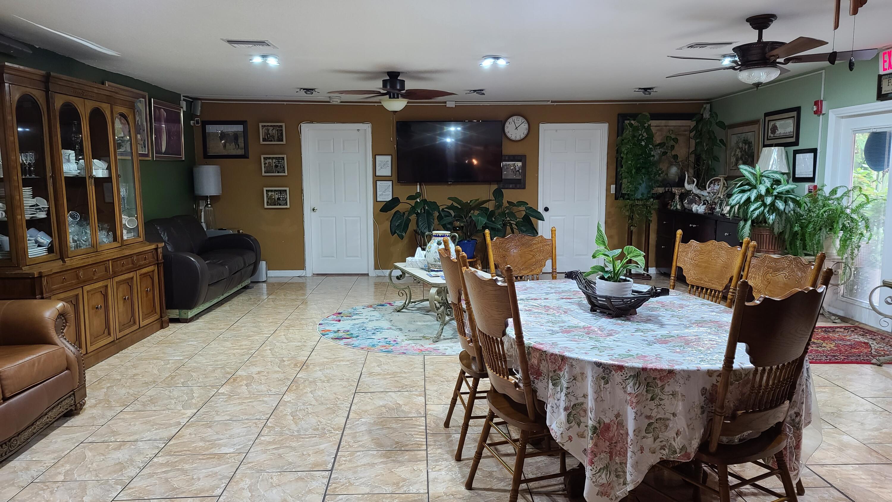 411 West 30th Street Riviera Beach, FL 33404 - Photo 10 of 11 20211118_110823