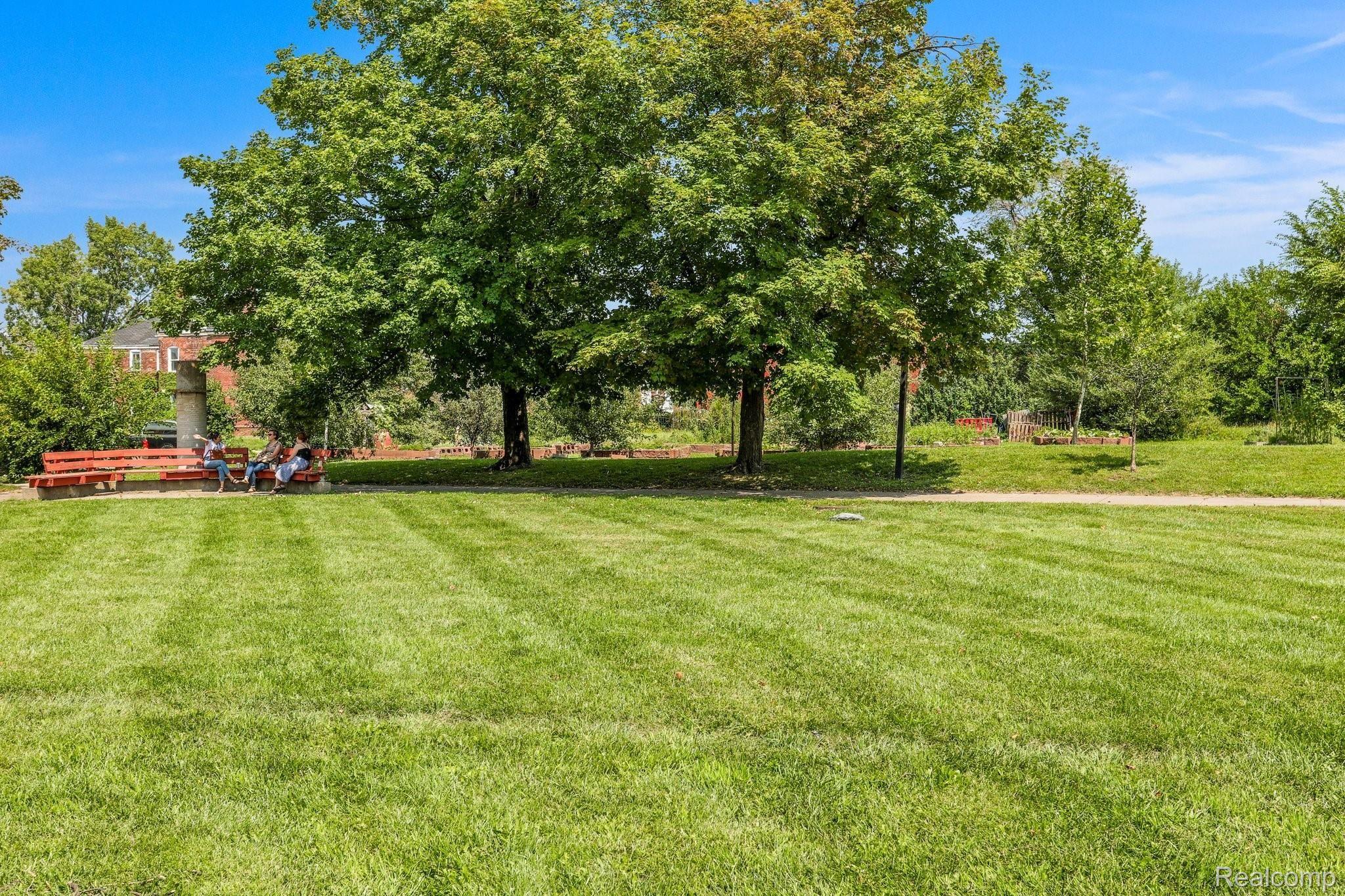 2846 John R Street Detroit, MI 48201 - Photo 37 of 37 36-web-or-mls-264 Alfred St035.jpg
