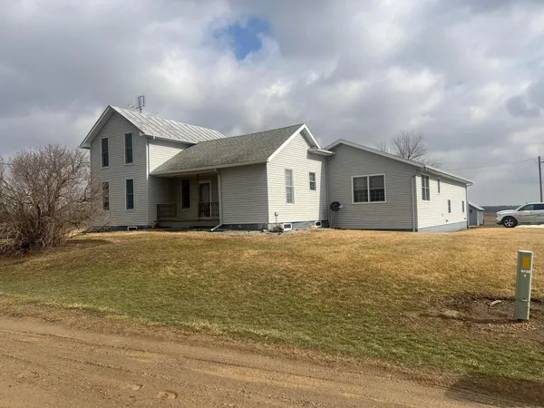$475,000 | 13091 Birdlake Road, Waldron, MI 49288