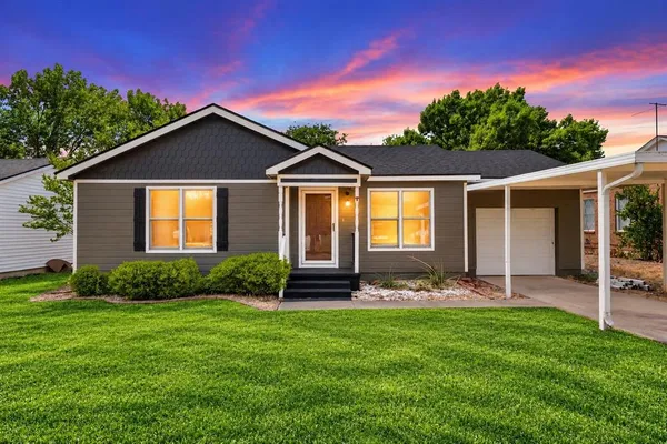$160,000 | 905 South Tyler Street, McGregor, TX 76657