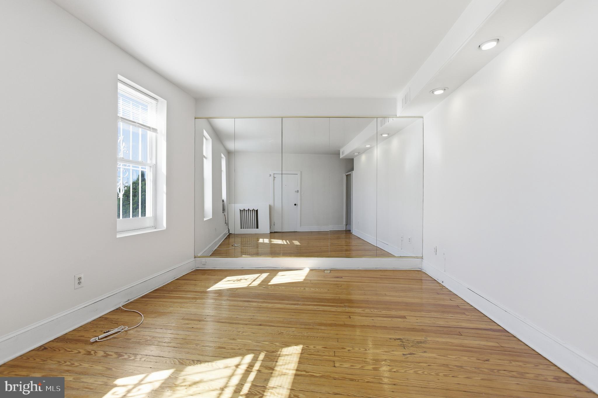6 Barney Circle Southeast, Unit 1 Washington, DC 20003 - Photo 2 of 14