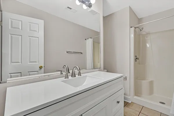 $214,999 | 2482 Tuckawana Circle Northwest, Unit 2482, Roanoke, VA 24017