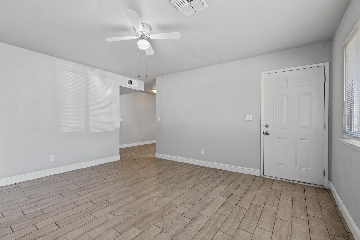 2525 Orwell Court Modesto, CA 95354 - Photo 6 of 33 wooden floor in an empty room