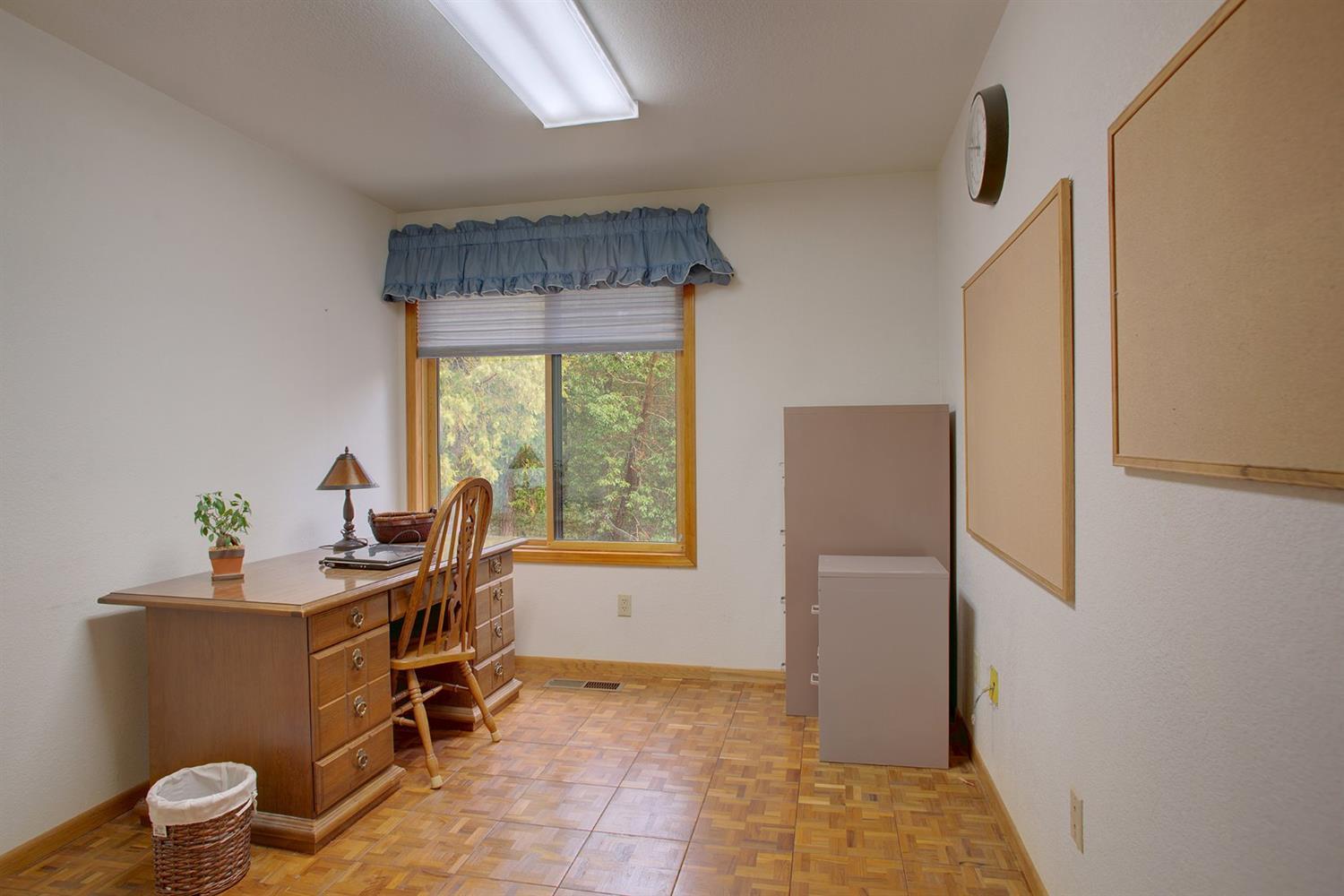 2335 Queens Branch Road Rogue River, OR 97537 - Photo 17 of 29 Additional Photo