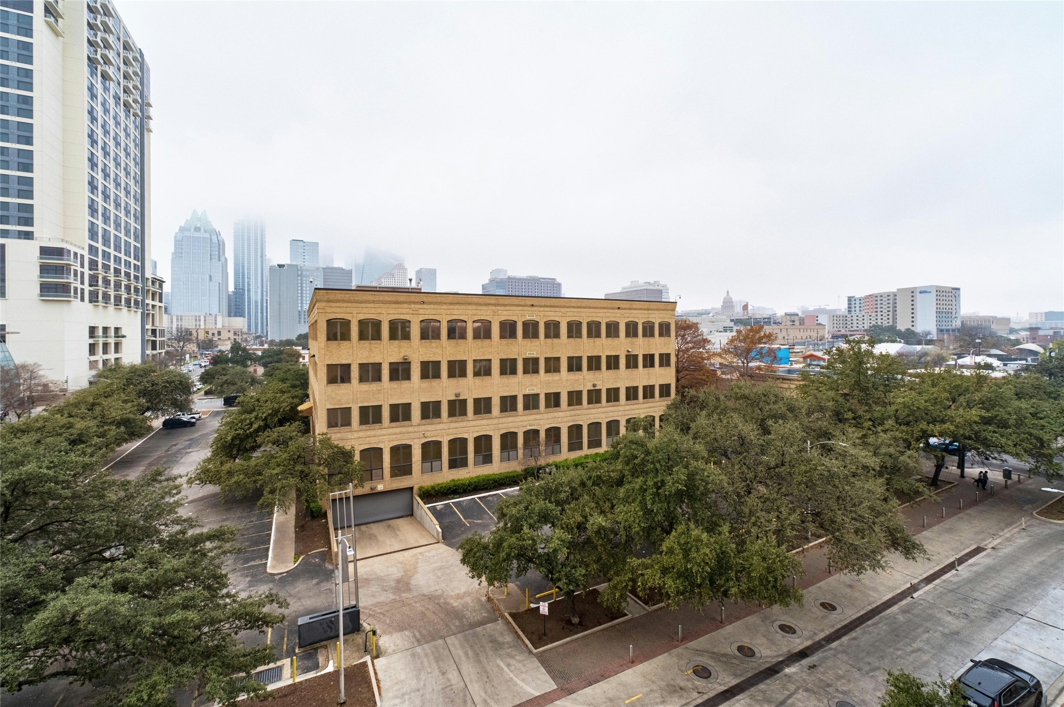 507 Sabine Street, Unit 403 Austin, TX 78701 - Photo 11 of 22