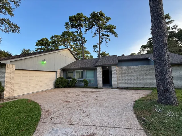 $2,100 | 12614 Campos Drive, Houston, TX 77065