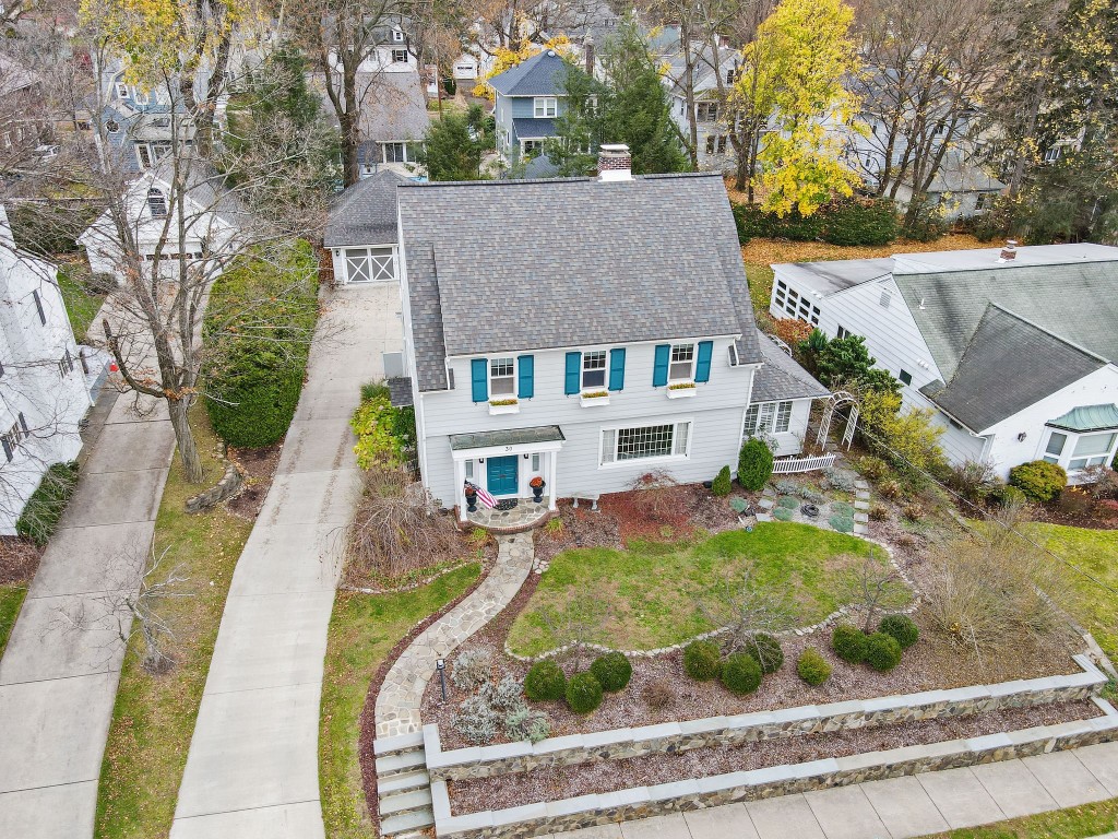 30 Avon Road Binghamton, NY 13905 - Photo 3 of 40 Gallery Image 3