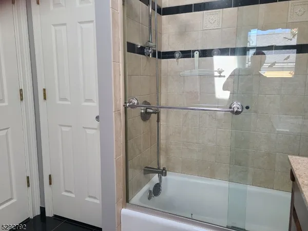 $2,800 | 154 West Washington Avenue, Unit A, Washington, NJ 07882