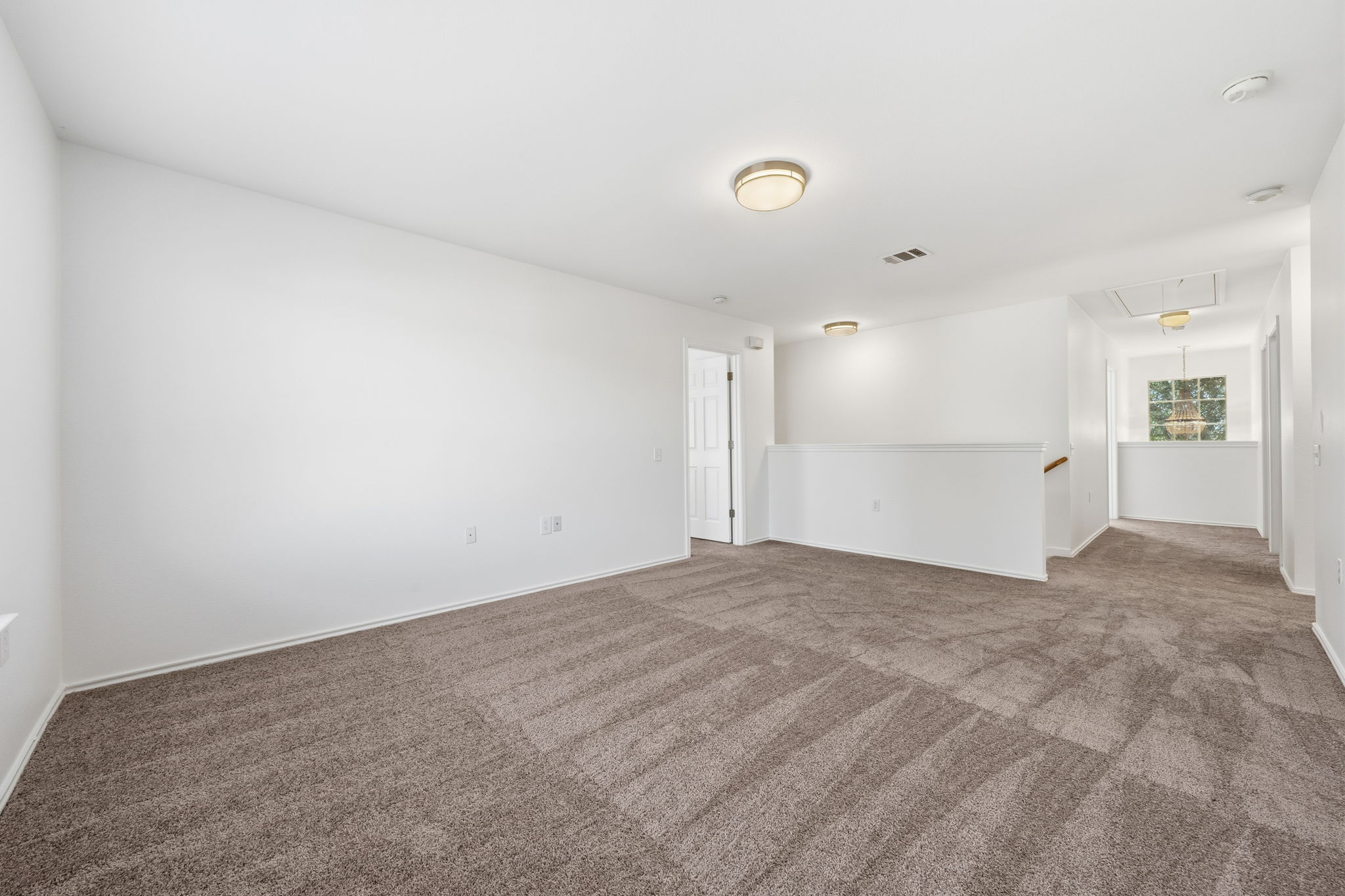 5712 Zachary Scott Street Austin, TX 78747 - Photo 12 of 28 Loft