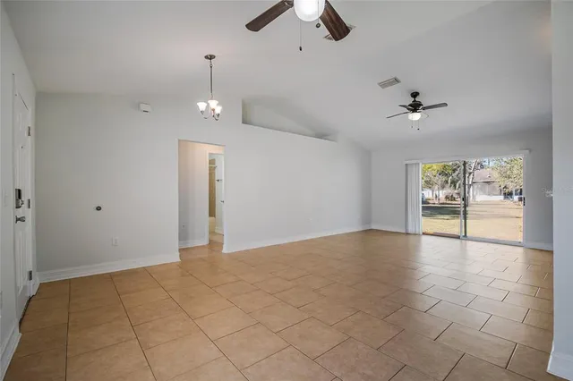 $2,200 | 2370 Pine Street, Oviedo, FL 32765