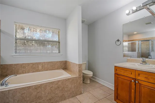 $2,200 | 2370 Pine Street, Oviedo, FL 32765