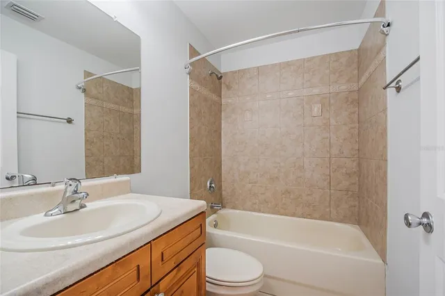 $2,200 | 2370 Pine Street, Oviedo, FL 32765