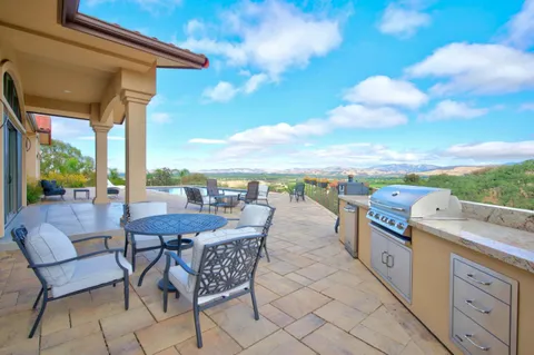$6,799,000 | 5 Winding Oaks Drive, Pleasanton, CA 94566