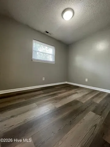 $1,350 | 101 Ivey Court, Jacksonville, NC 28540