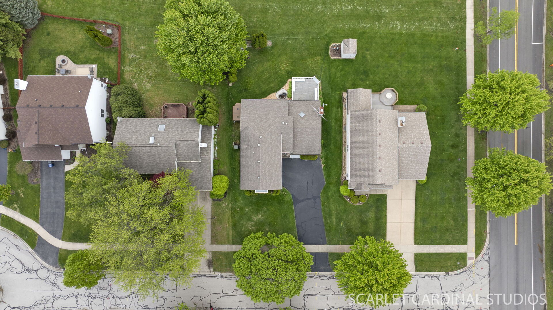 1004 Prairie View Court Naperville, IL 60563 - Photo 25 of 33 an aerial view of a house