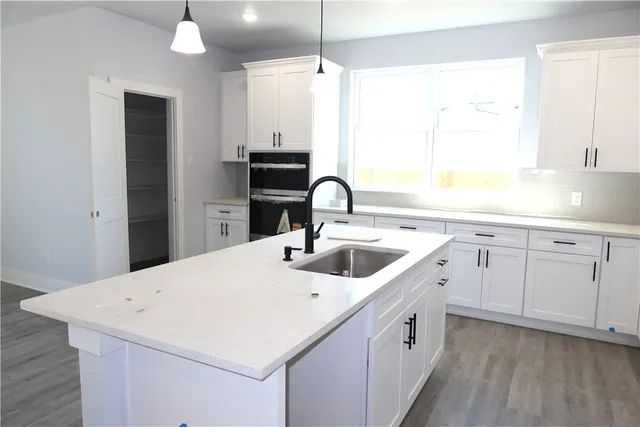 $374,900 | 2008 Reagan Court, Bryan, TX 77802