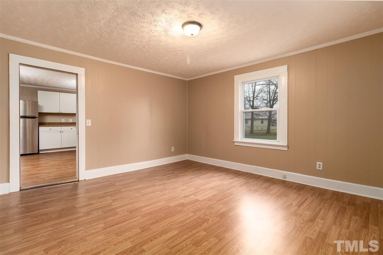 320 Hill Street Roxboro, NC 27573 - Photo 11 of 30
