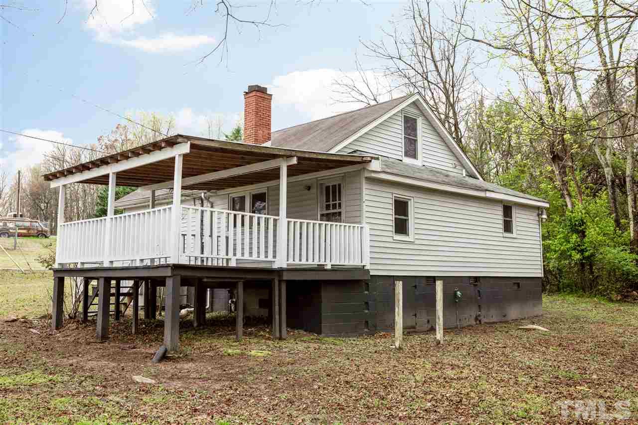 320 Hill Street Roxboro, NC 27573 - Photo 3 of 30