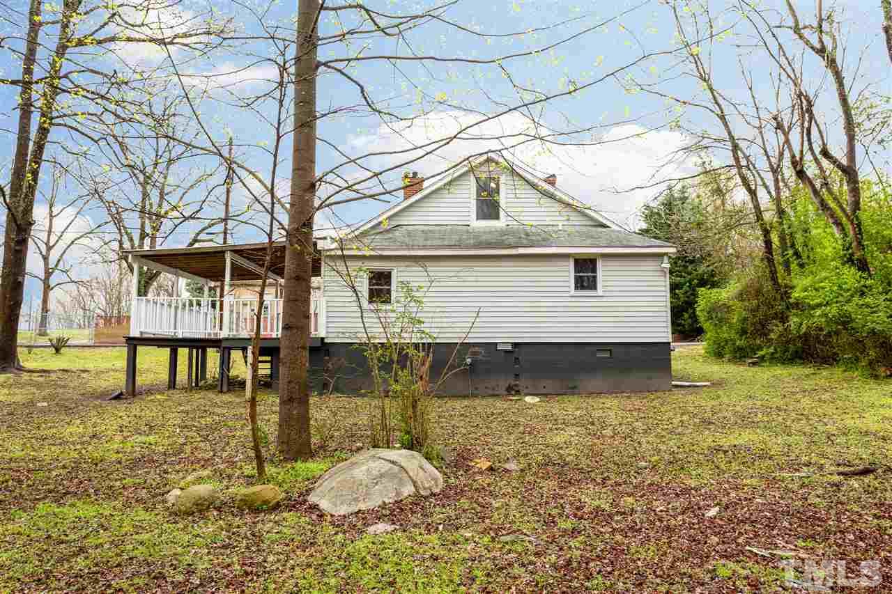 320 Hill Street Roxboro, NC 27573 - Photo 4 of 30