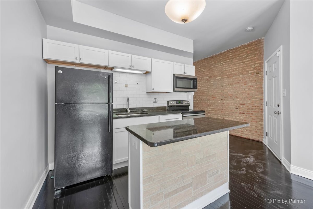 4412 South Prairie Avenue Chicago, IL 60653 - Photo 16 of 27