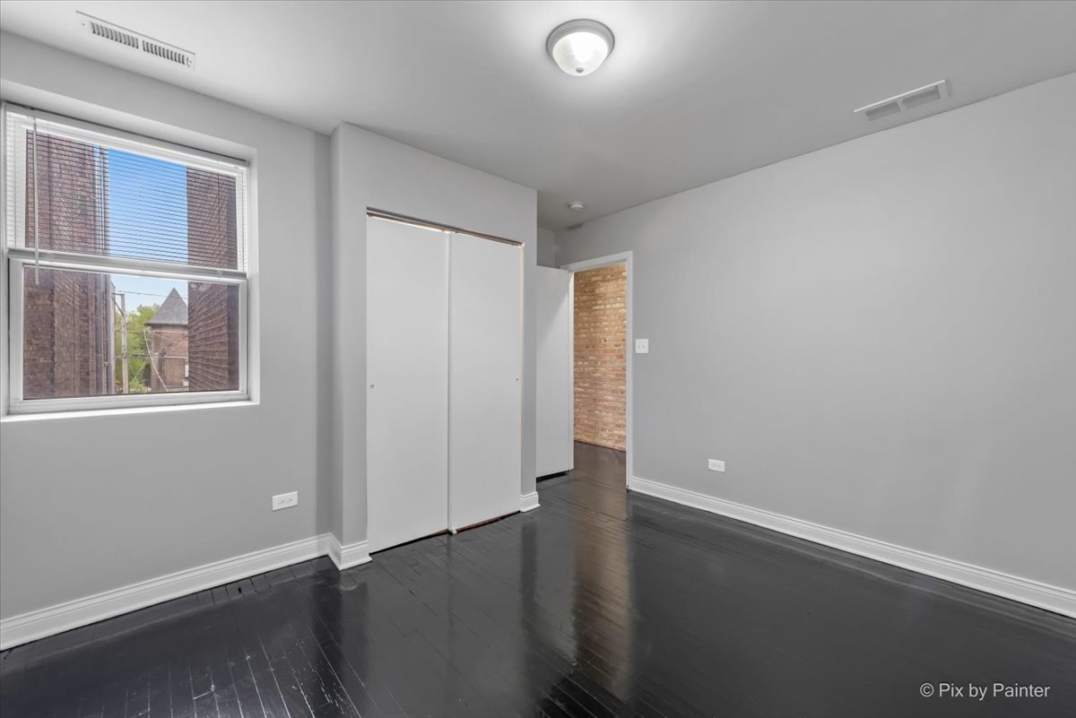 4412 South Prairie Avenue Chicago, IL 60653 - Photo 19 of 27