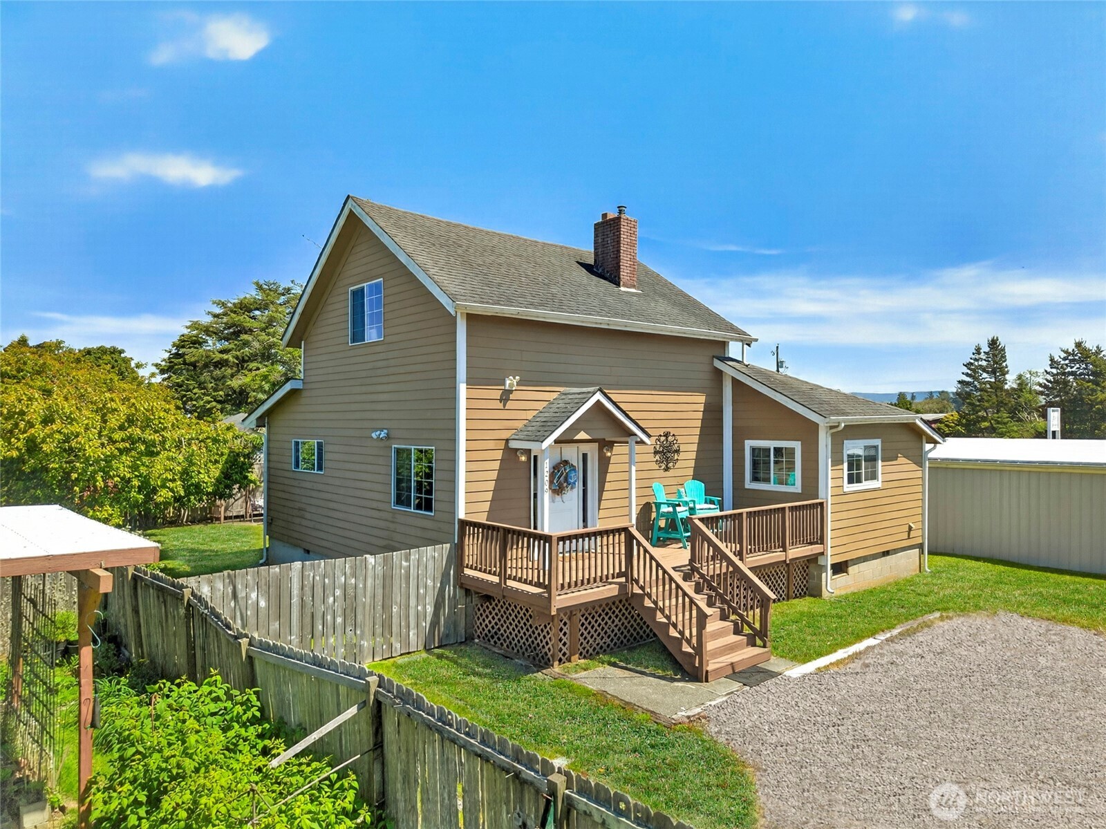 1209 36th Street Seaview, WA 98644 - Photo 1 of 31