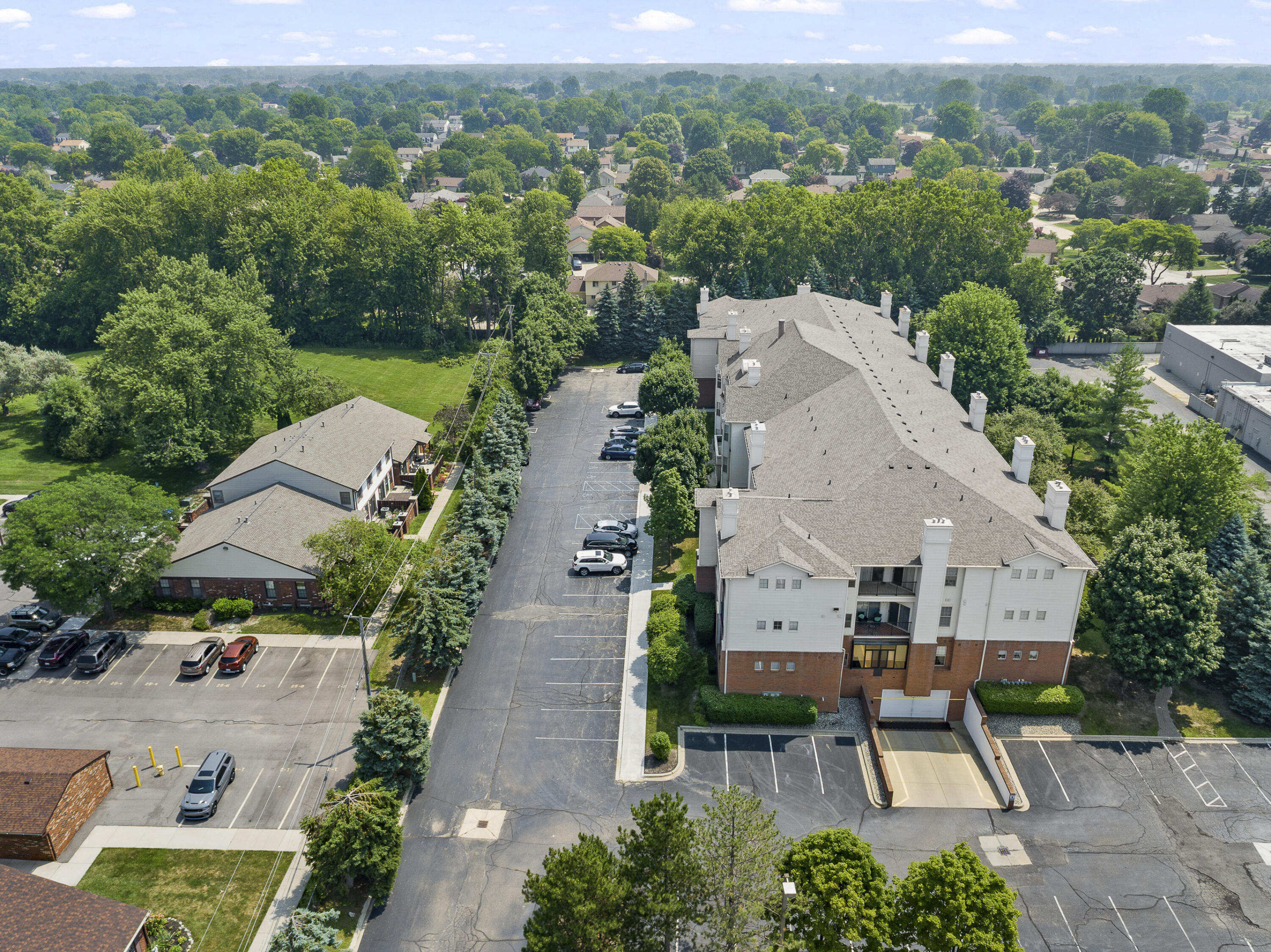 39144 Hayes Road Clinton Township, MI 48038 - Photo 36 of 46 DJI_0081