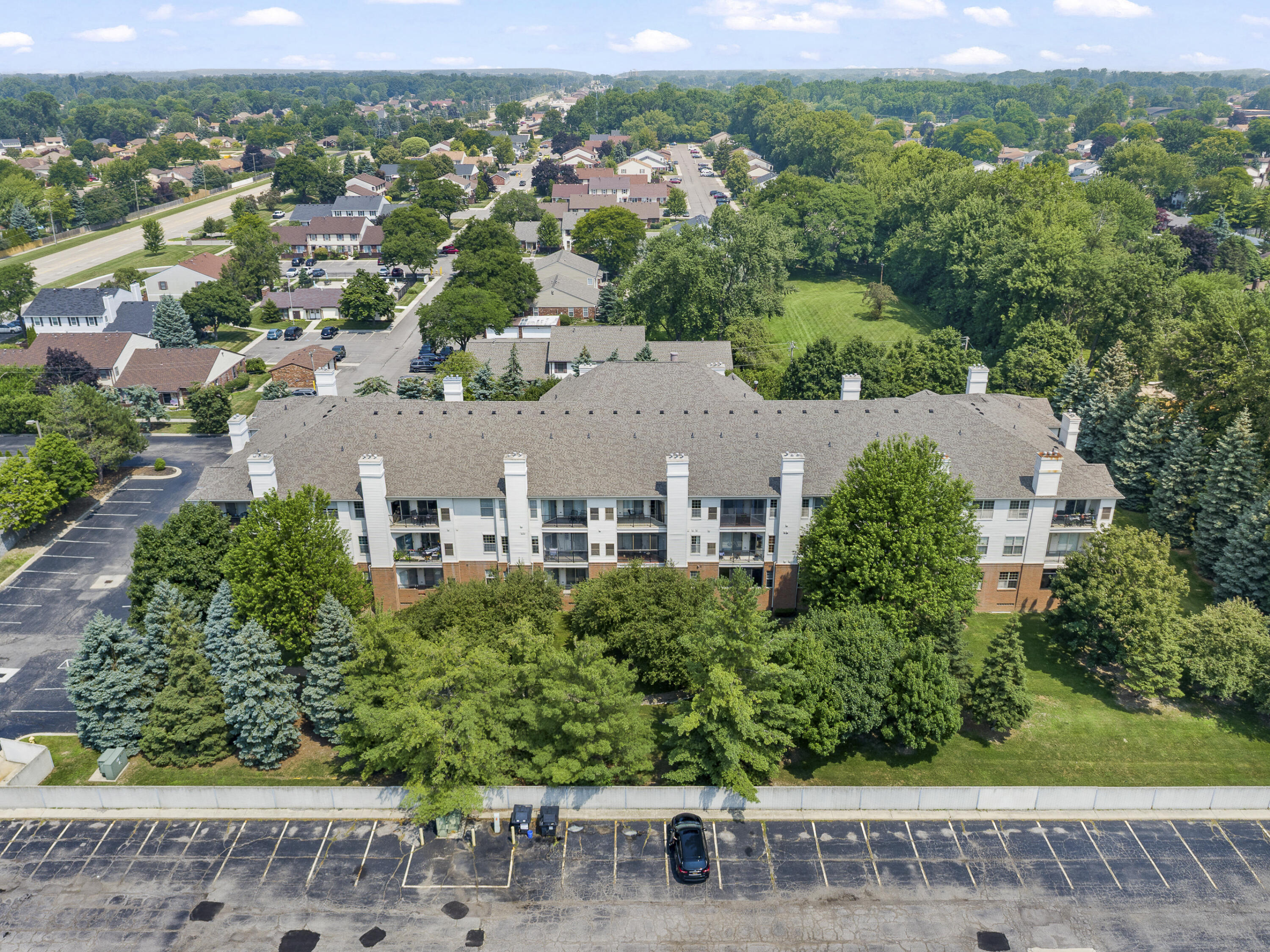 39144 Hayes Road Clinton Township, MI 48038 - Photo 40 of 46 DJI_0084