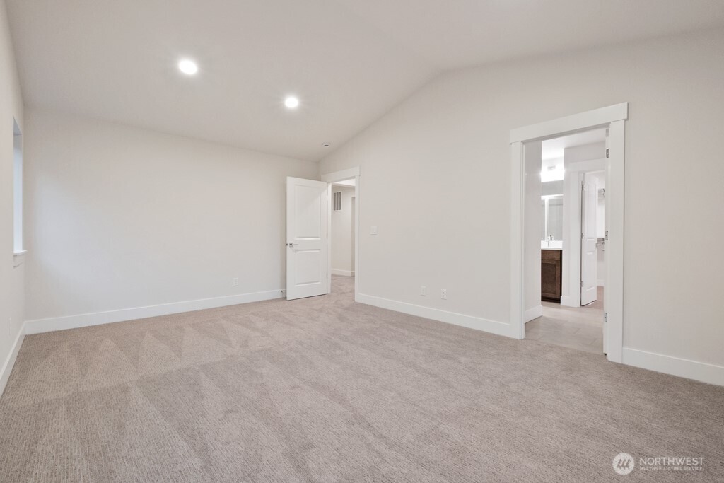 18007 Southeast 250th Place, Unit 1 Covington, WA 98042 - Photo 22 of 34