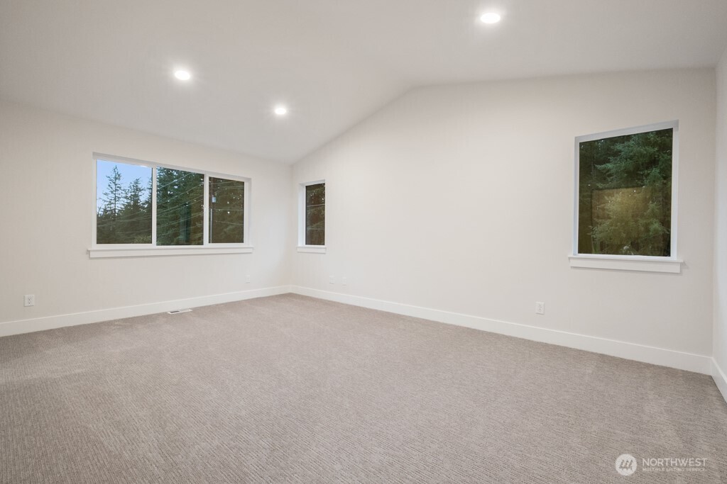 18007 Southeast 250th Place, Unit 1 Covington, WA 98042 - Photo 23 of 34