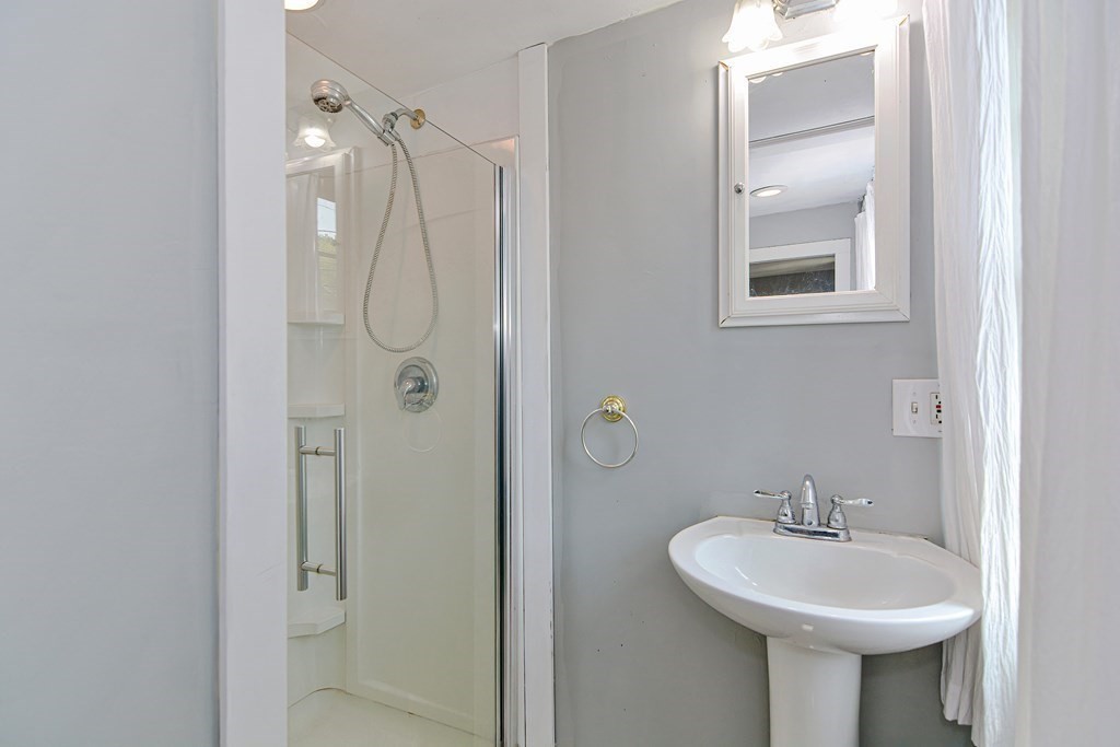 165 Main Street Upton, MA 01568 - Photo 29 of 42 Gallery Image 29