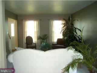 20 Lexington Park Road Sicklerville, NJ 08081 - Photo 4 of 5 Gallery Image 4