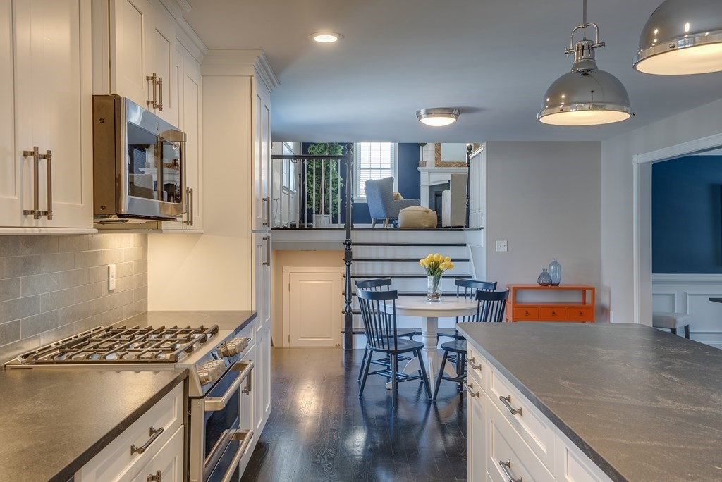 15 Turner Road Billerica, MA 01862 - Photo 8 of 37 Gallery Image 8