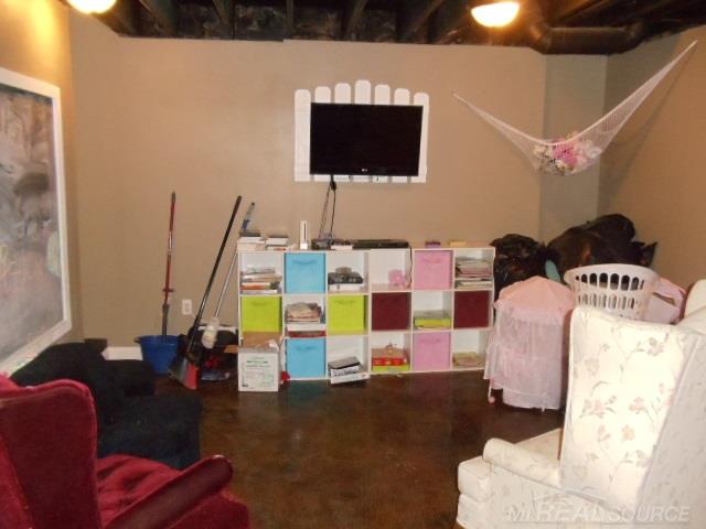 6200 Cribbins Road Croswell, MI 48422 - Photo 20 of 20 31290817-19.JPG