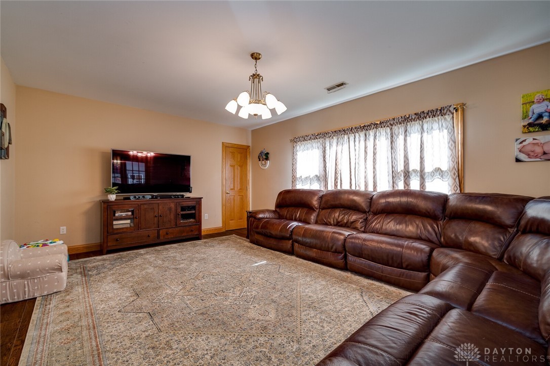 5533 Basore Road Trotwood, OH 45426 - Photo 29 of 100