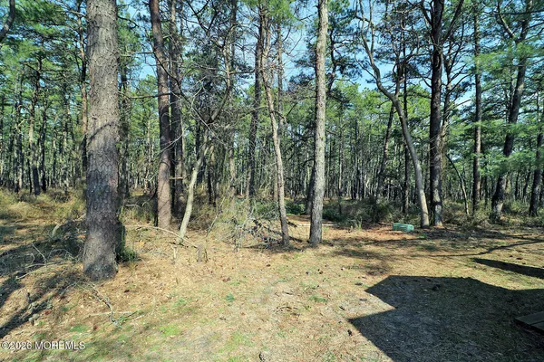$54,990 | 20 Eagle Drive, Whiting, NJ 08759