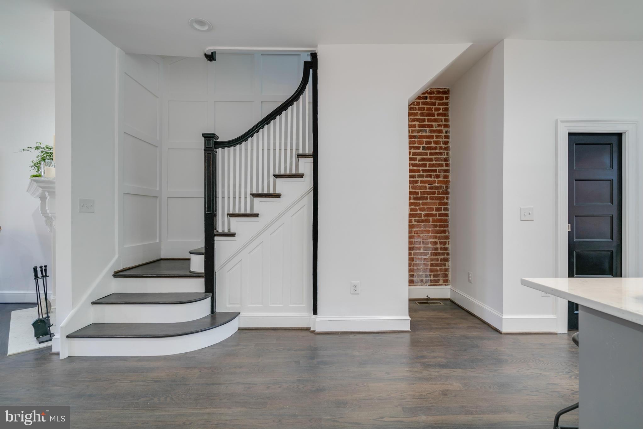 2023 Park Road Northwest Washington, DC 20010 - Photo 11 of 30 Interior (General)