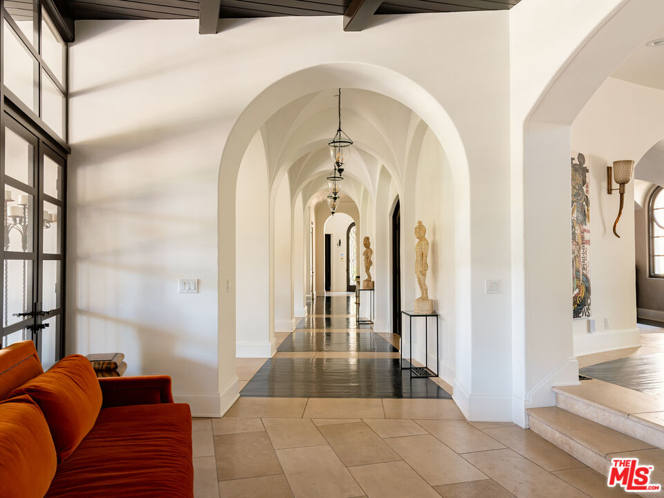 12705 Chalon Road Los Angeles, CA 90049 - Photo 12 of 45