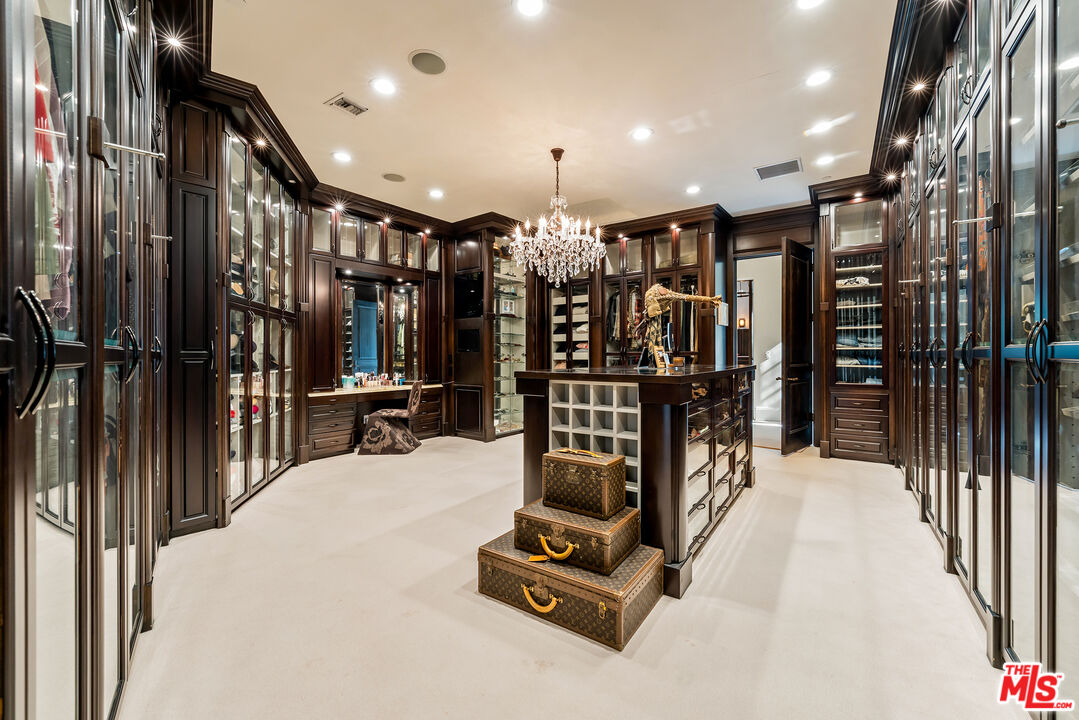 12705 Chalon Road Los Angeles, CA 90049 - Photo 22 of 45