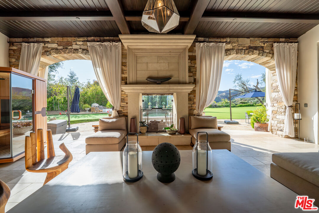 12705 Chalon Road Los Angeles, CA 90049 - Photo 33 of 45