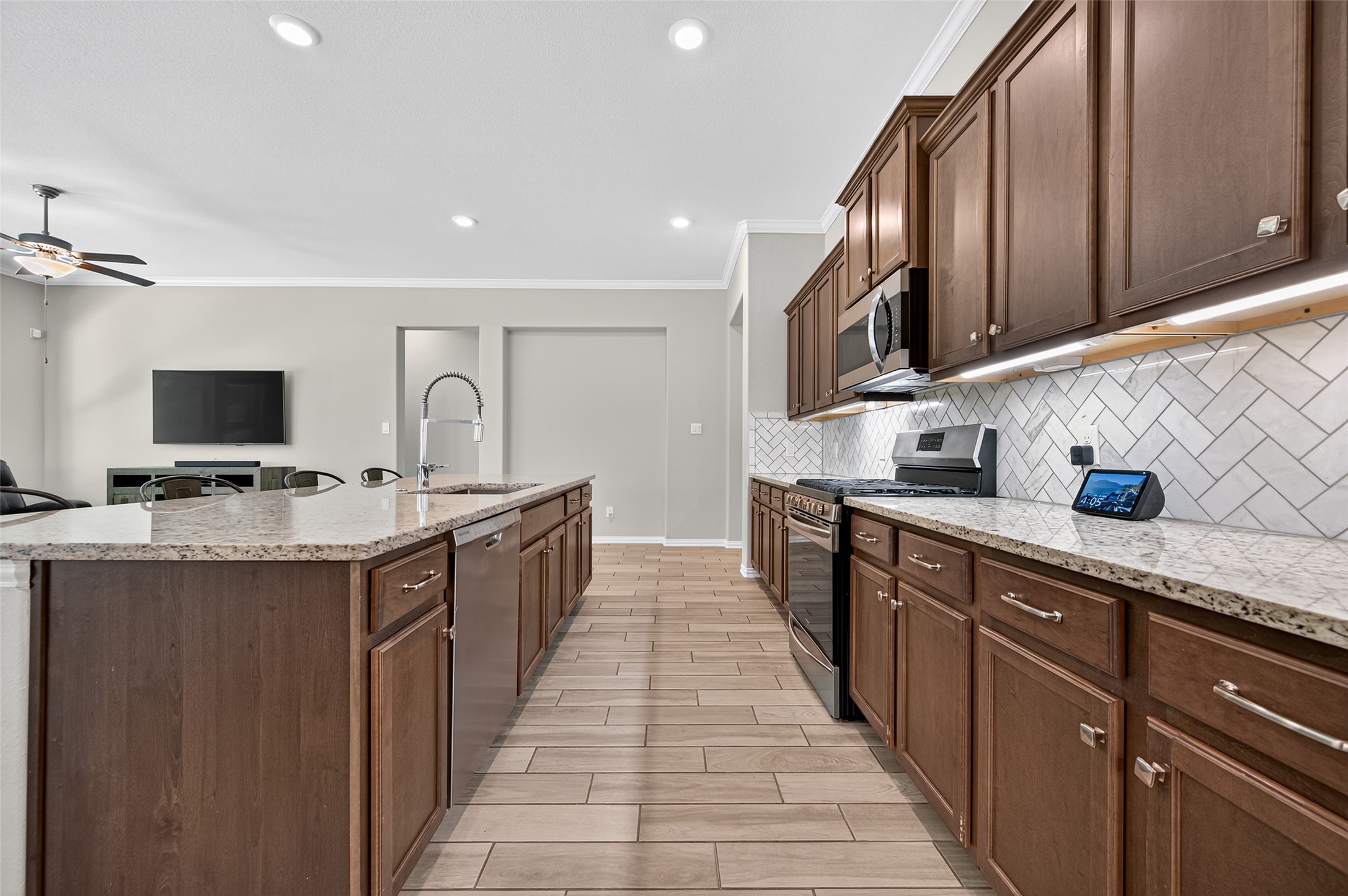 4550 Shallow Ember Drive Spring, TX 77386 - Photo 14 of 40